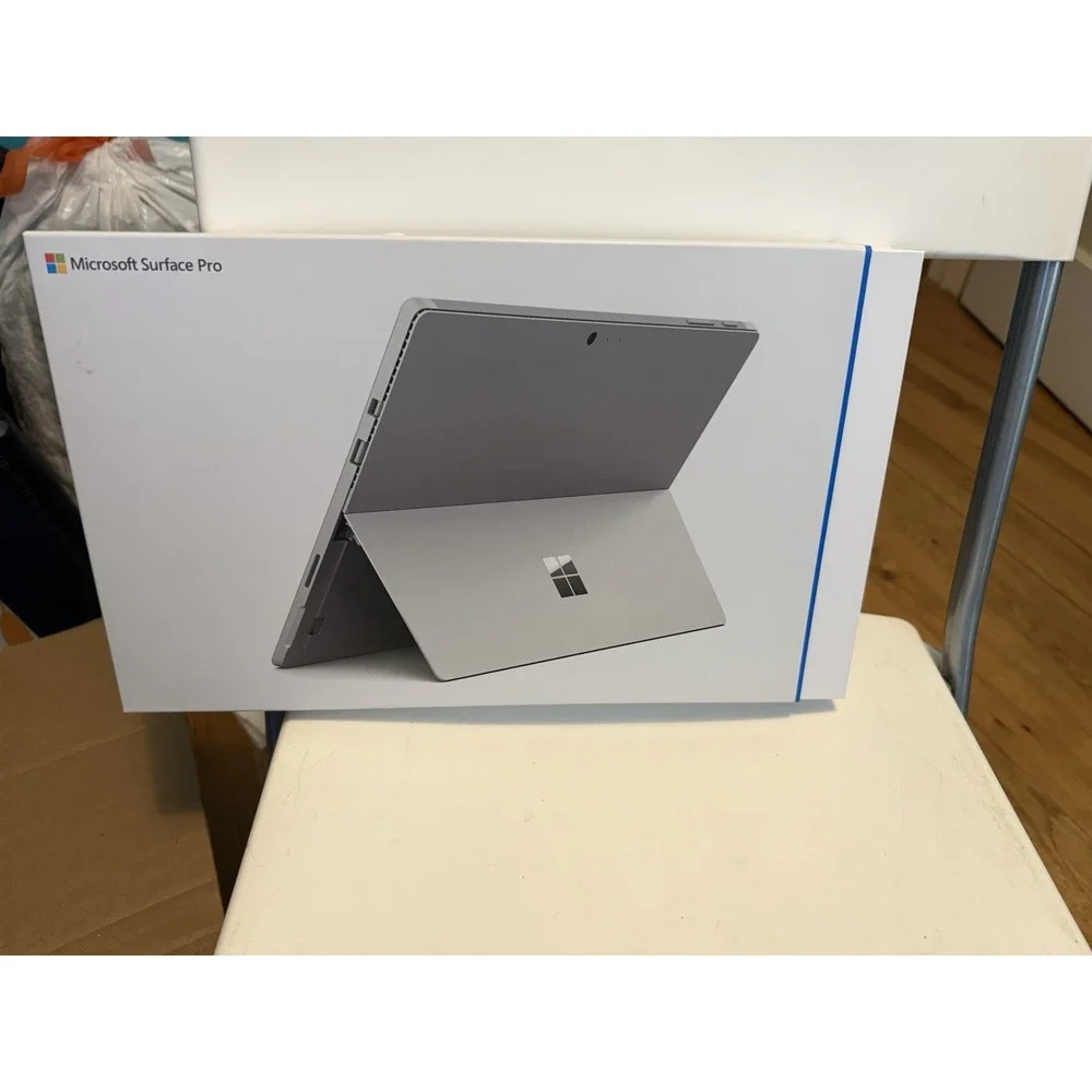 Surface Pro 5 i5-6300U 8GB‎ RAM 256 SSD w/ Keyboard And Box, No Pen
